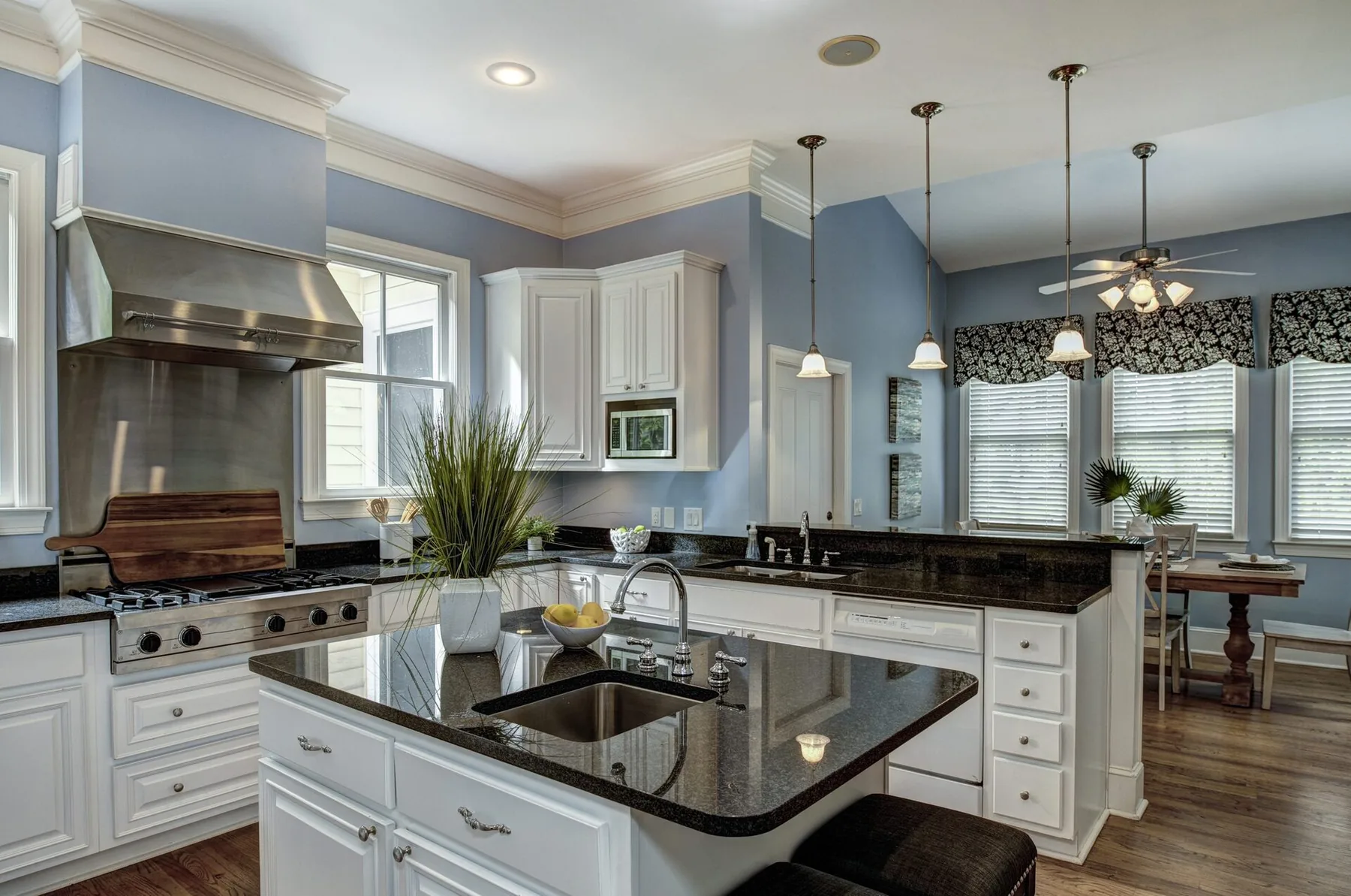 Example of a kitchen remodel in the South Bay.
